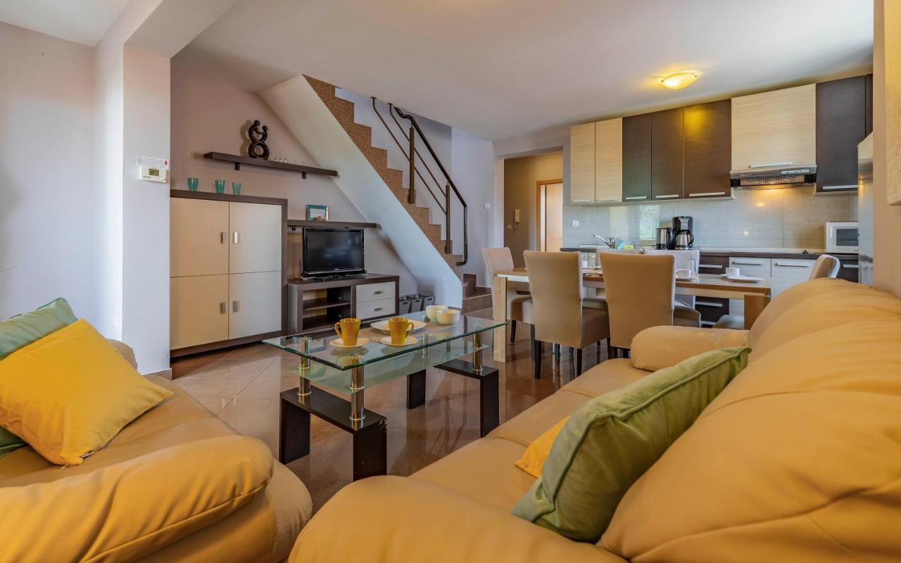 Apartments Istriensonne - Haus Stephan Medulin Bagian luar foto